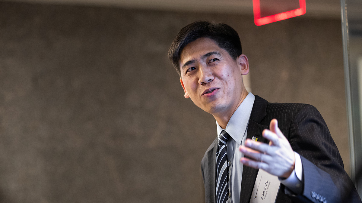 Ren speaks at the Andlinger Center advisory council meeting in 2019. (Photo by Tori Repp / Fotobuddy)