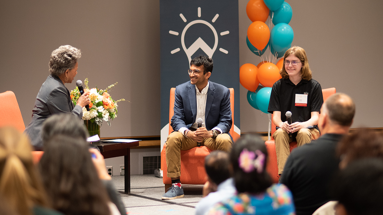 Congratulations to Vinay Konuru and Kelvin Green, students advised by Kelsey Hatzell / Forrest Meggers and Z. Jason Ren respectively for their winning video and research "Building Negative Emissions Technology for a Green Economy" at Princeton Research Day.