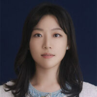 headshot of Jinhee Park
