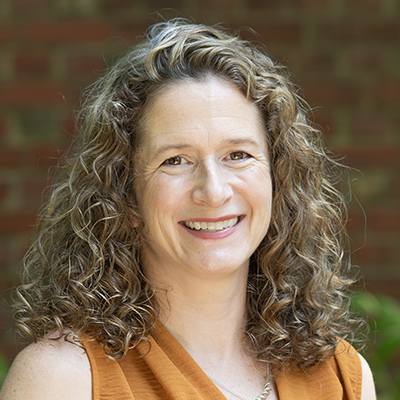Headshot of Sarah Glaven